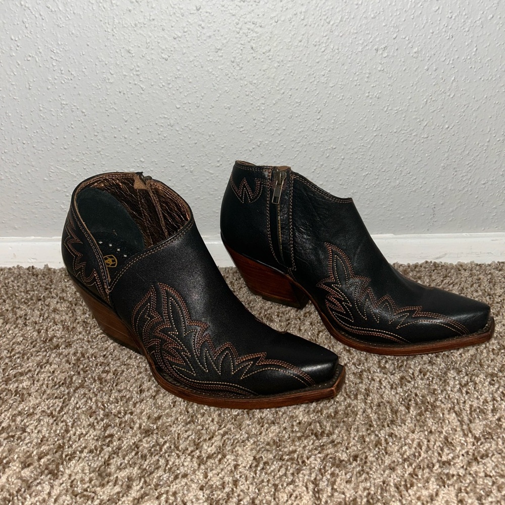 Ariat Black Dixon Western Booties Size 9 Brand New